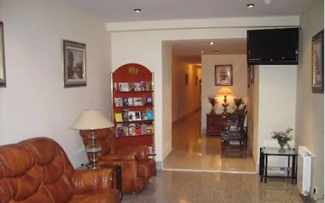 Hostal Moncloa