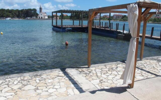 Luxury MobileHome Lucina Bay