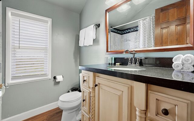 Hemingway Sunrise by Vtrips