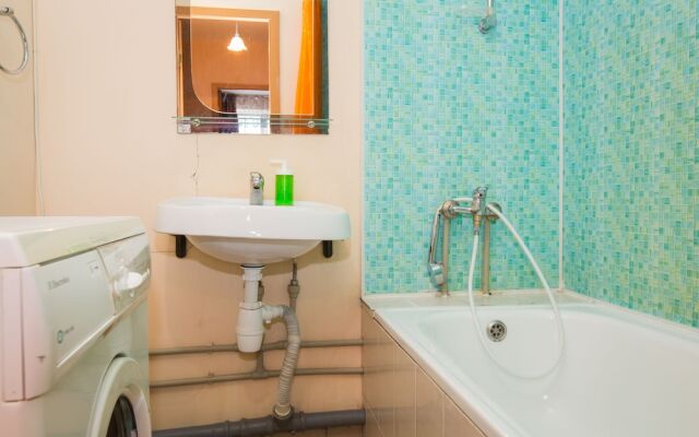 Apartments on Volzhskaya emb 25 - apt 9