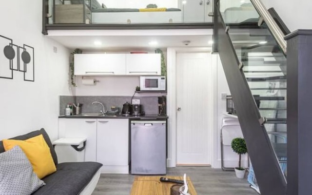 Studio in Central Reading- Next to Town Centre