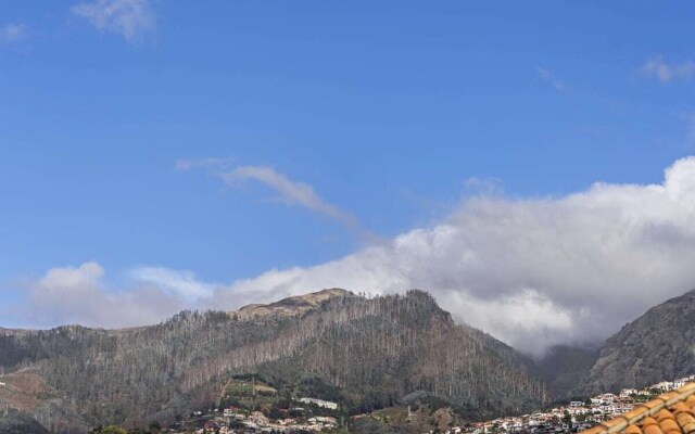 Downtown Funchal Apartment 4B P. Areeiro by An Island Apart