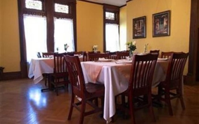 Patterson Inn