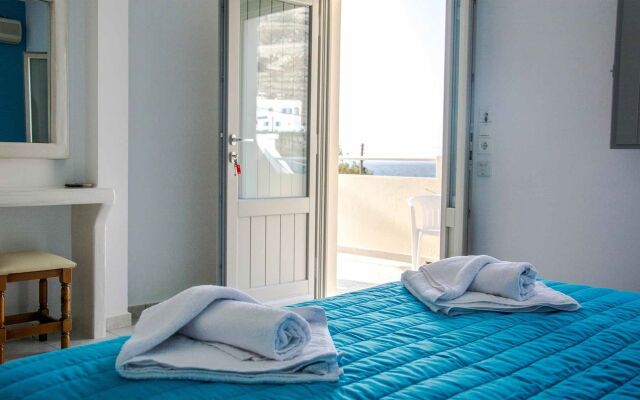 Sail Inn Studios & Apartments