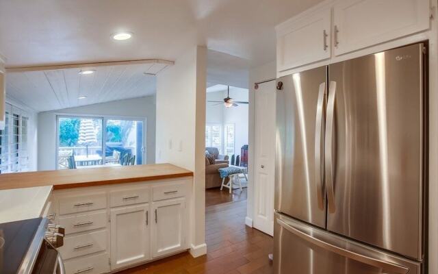 Beachfront Townhome in Solana Beach features Private Den SS166 by RedAwning