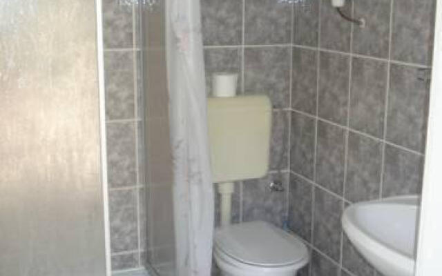 Alex Apartman