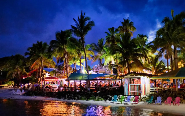 Capt Hiram's Resort