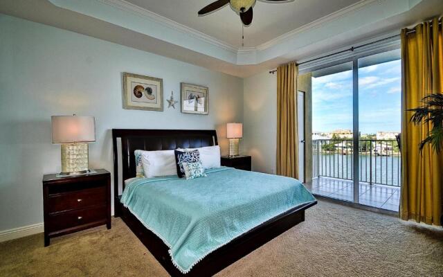 Bay Harbor 403