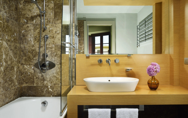 UNA HOTELS Napoli