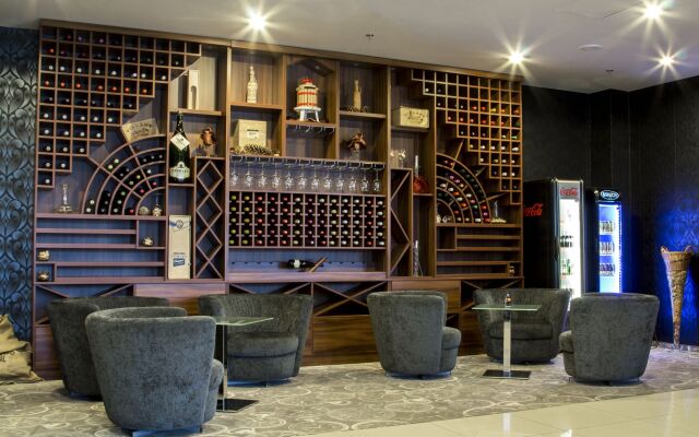 ETO Park Hotel Business & Stadium