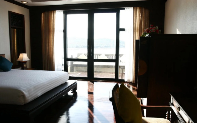 Racha Kiri Resort and Spa Khanom