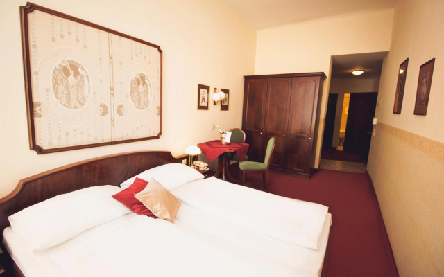 Theaterhotel & Suites Wien