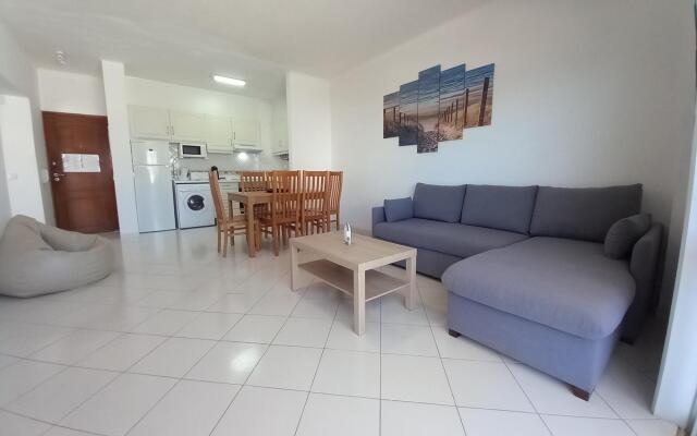 T2 Gaveto Vista Mar Frente Praia