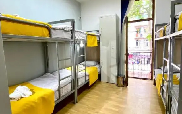 Queen Hostel