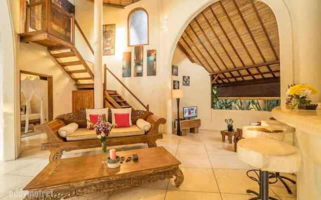 Villa Umah Maya