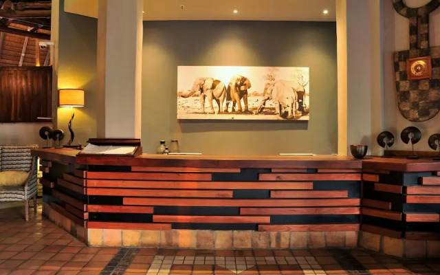 Victoria Falls Safari Suites