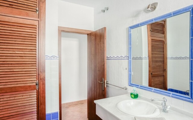 Luxurious Villa in Vejer de la Frontera With Swimming Pool