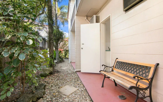 High Chaparral Motel