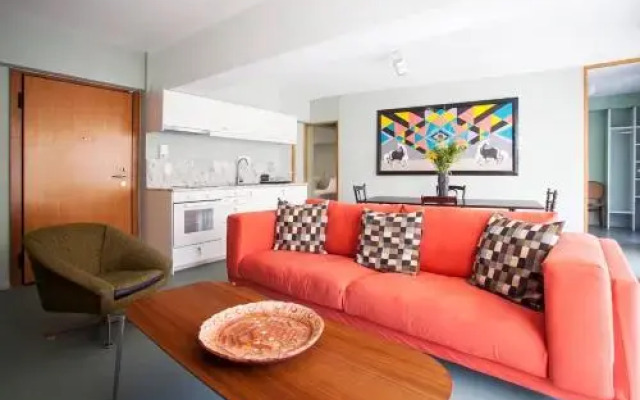 Boutique Athens Ct Building