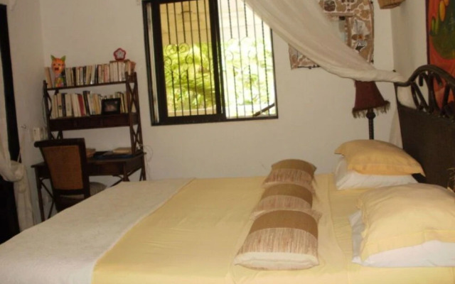 Charming Caribbean Style Villa Near Superb Beach