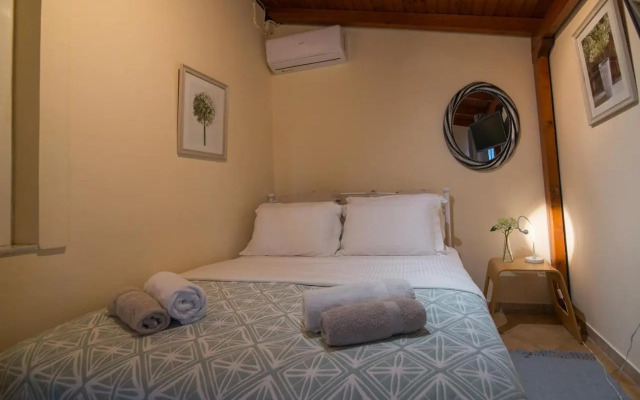 Petrochori Beach House