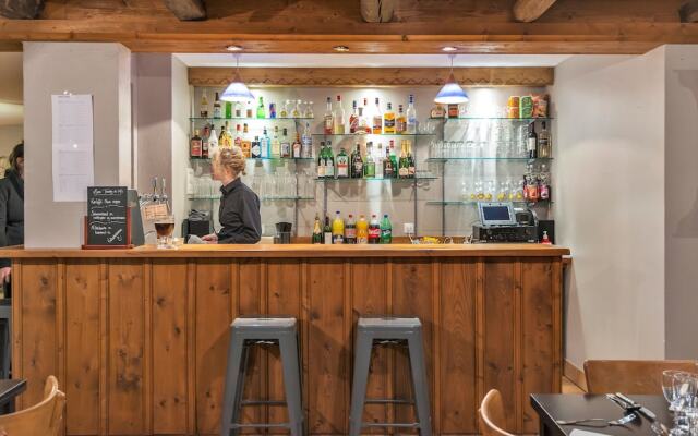 Chalet Oliver by Skinetworks