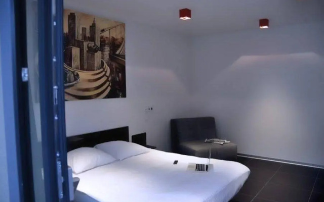 Hotel Grey