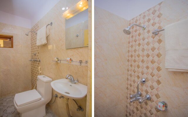 OYO 255 White Zambala Hotel