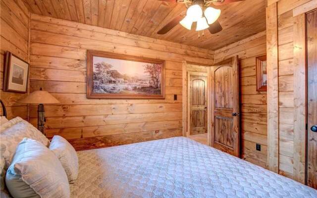 Rocky Top Lodge - Six Bedroom Cabin