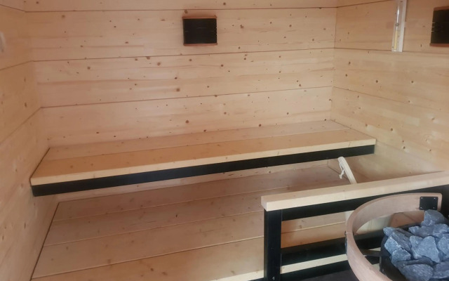 Amaroq Explorers BaseCamp