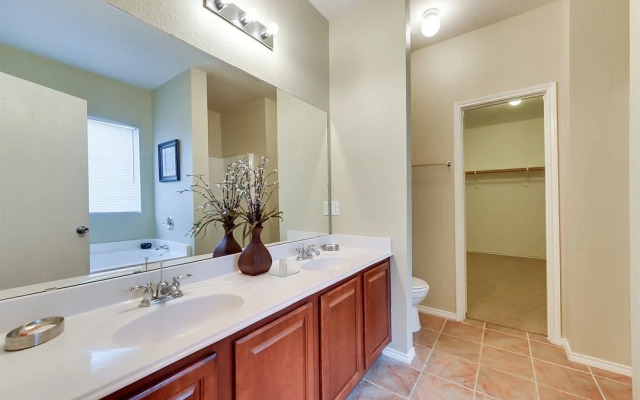 Arlington Villa