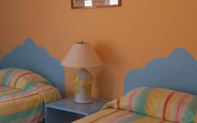 Hotel Tropix
