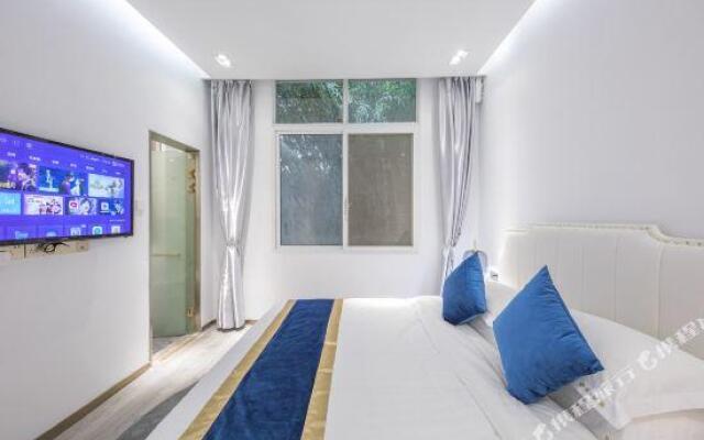 Qili Xiangshe Hostel
