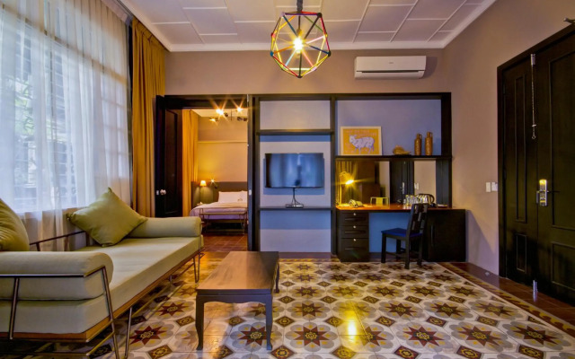 The Henry Hotel Manila