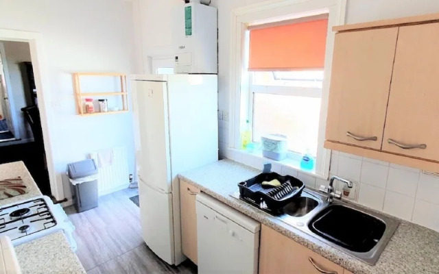 3-bedroom Victorian House With Superfast Wi-fi