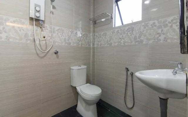 OYO 1136 PD Star Hotel