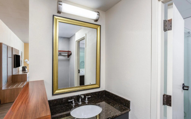 Holiday Inn Hotel & Suites Springfield - I-44 by IHG