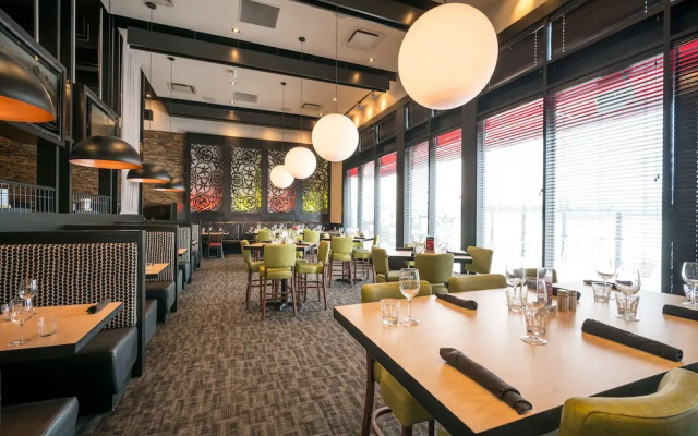 Acclaim Calgary Airport