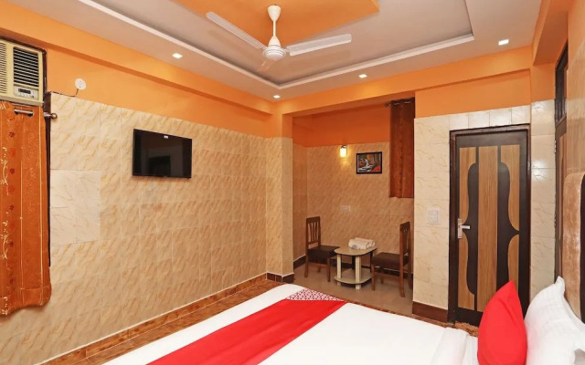 OYO 22663 Qlark Rooms & Lawn