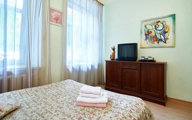 Home Hotel Apartments on Mykhailivska Square - Kiev