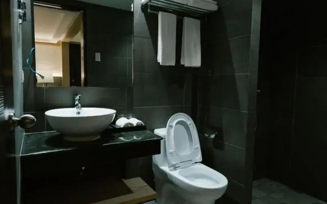 J7 Hotel Iloilo