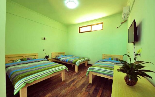 Go Your Own Way Hostel