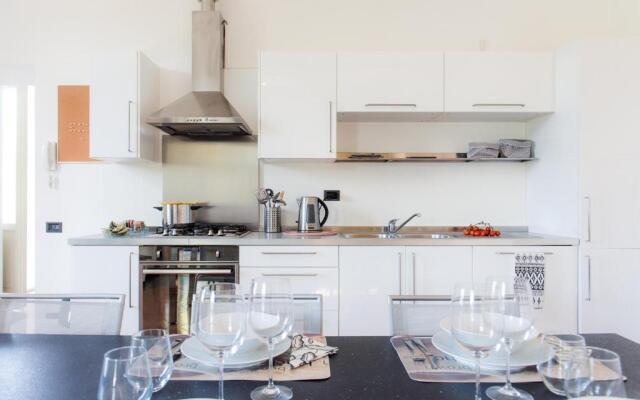 "La Dolce Vita" Lake Como - By House Of Travelers -