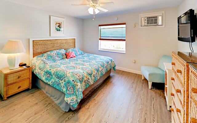 99 Sombrero Blvd Duplex Unit B 2 Bedrooms 2 Bathrooms Duplex