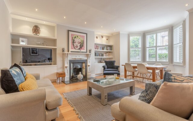 2 Bedroom Garden Flat In Brondesbury Park