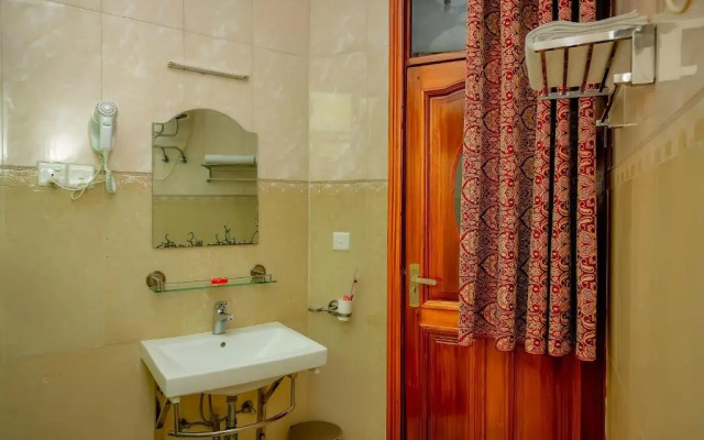 Home Inn Hotel