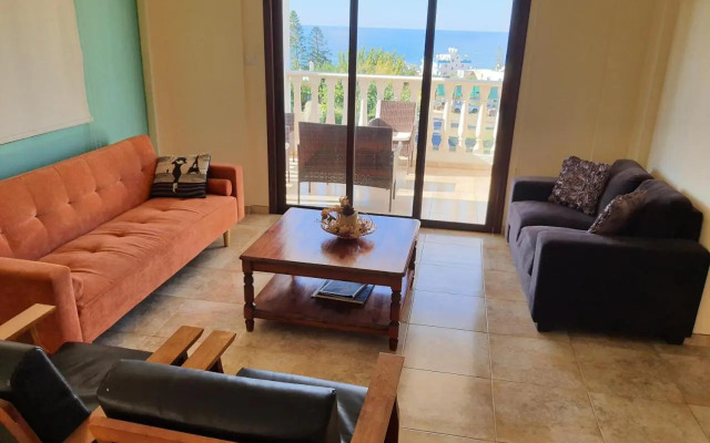JOANNA SUNSET APTS Pomos
