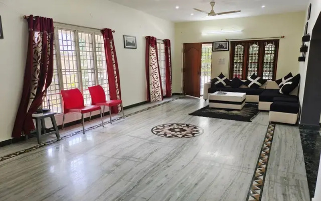The Mahizh Home