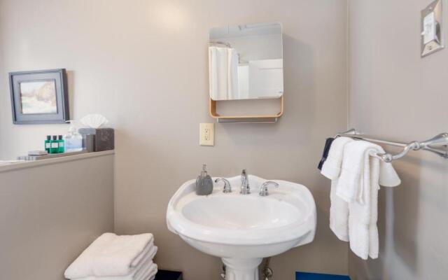 Nantucket Whale Inn