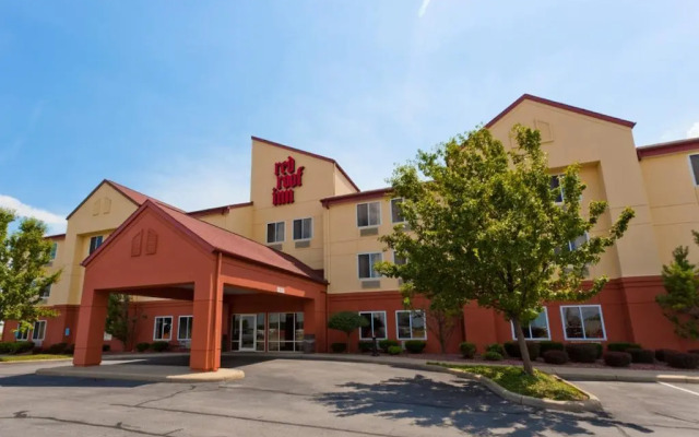 Red Roof Inn Clyde